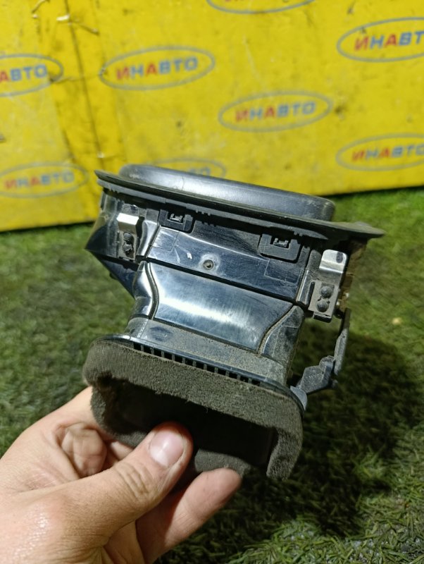 Дефлектор воздушный передний правый Polo 2019 Седан CWV