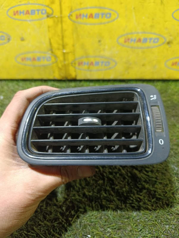 Дефлектор воздушный передний левый Polo 2019 Седан CWV