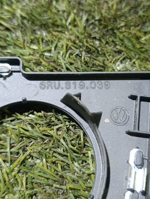 Накладка на торпедо Polo 2019 Седан CWV