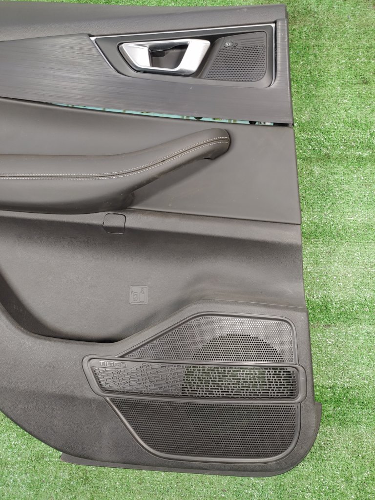 Обшивка боковой двери задняя левая Chery Tiggo 7 Pro Max SQRF4J16