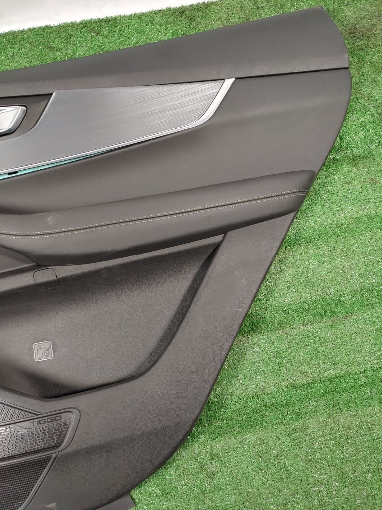 Обшивка боковой двери задняя правая Tiggo 7 Pro Max 2024 SQRF4J16 Обшивка боковой двери задняя правая Tiggo 7 Pro Max 2024 SQRF4J16