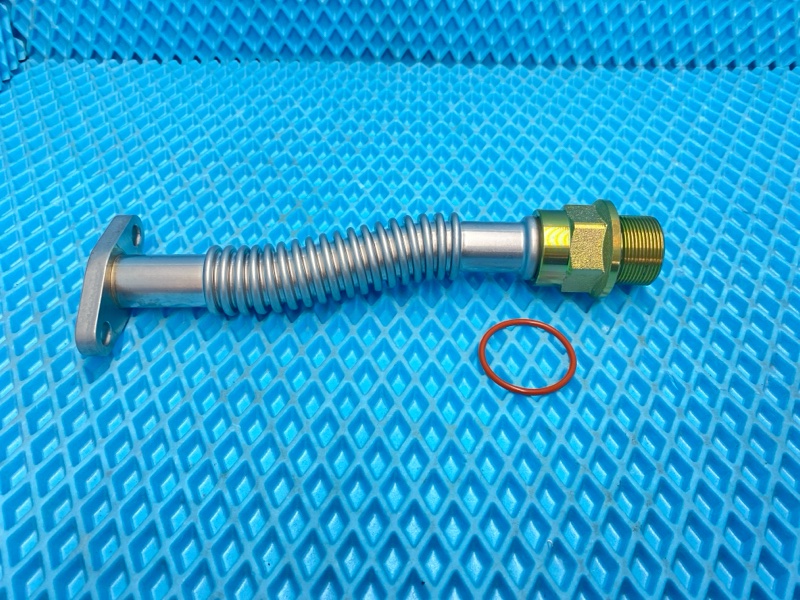 Трубка турбокомпрессора SITRAK / HOWO 202V05703-5507 новая