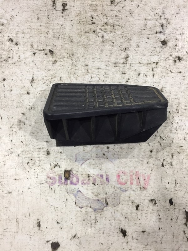 Площадка для отдыха ноги Subaru Forester SG EJ20 2002 (б/у)