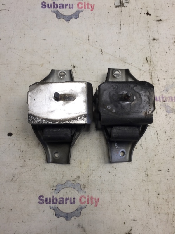 Подушка двс Subaru Legacy BE EJ20 1998 (б/у)