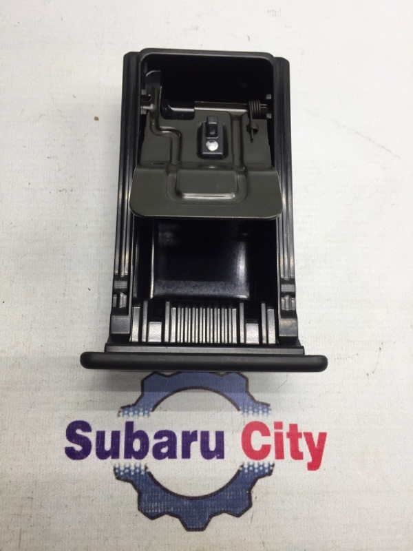 Пепельница Subaru Legacy BE EJ20 1998 (б/у)