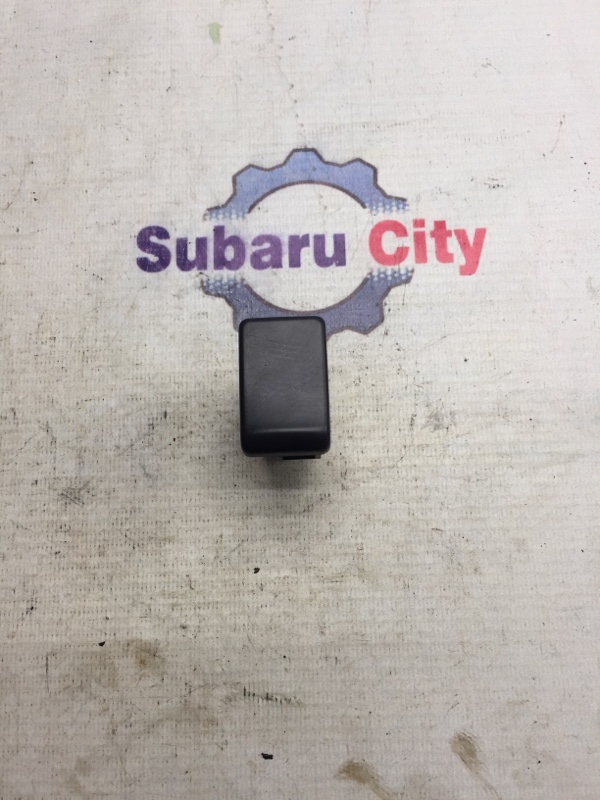 Заглушка под кнопку Subaru Forester SG EJ20 2005 (б/у)