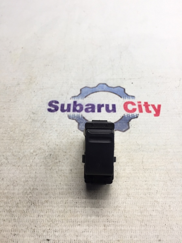 Кнопка стеклоподъемника Subaru Forester SG EJ20 2004 задняя левая (б/у)