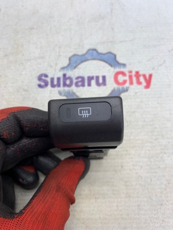 Кнопка подогрева заднего стекла Subaru Forester SF EJ20 2001 (б/у)