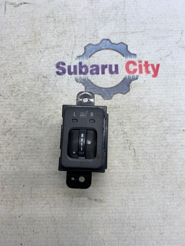 Кнопка подогрева сидений Subaru Legacy BL EJ20 2003 (б/у)