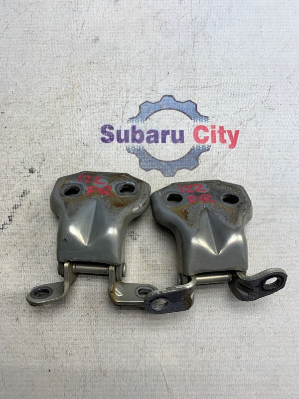 Петли двери Subaru Legacy BL EJ20 2003 передние правые (б/у)