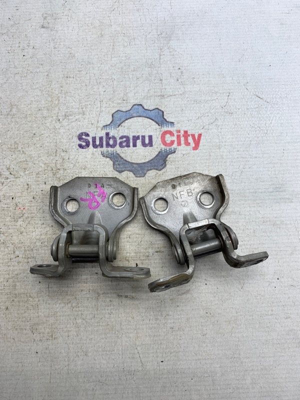 Петли двери Subaru Impreza GD EJ20 2000 передние правые (б/у)