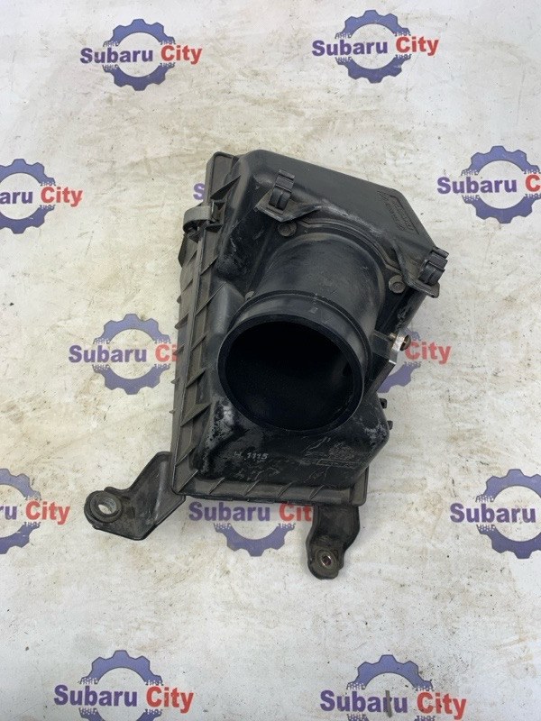 Корпус воздушного фильтра Subaru Legacy BH5 EJ206 2001 (б/у)