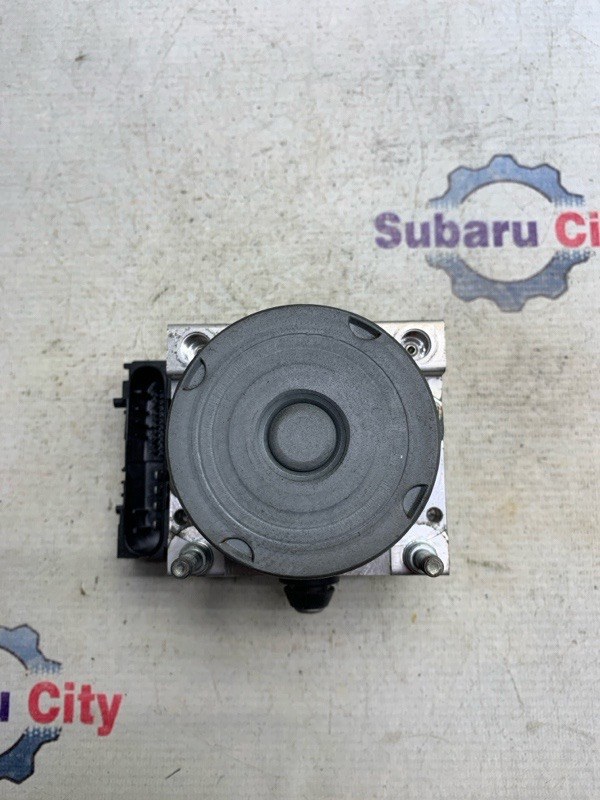 Блок abs Subaru Outback BP9 EJ253 2006 (б/у)
