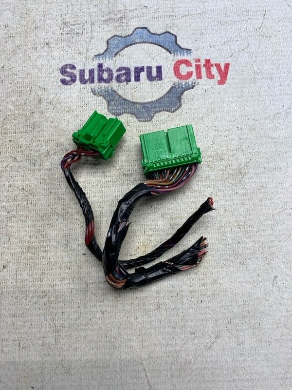 Разъем Subaru Outback BP9 EJ253 2006 (б/у)