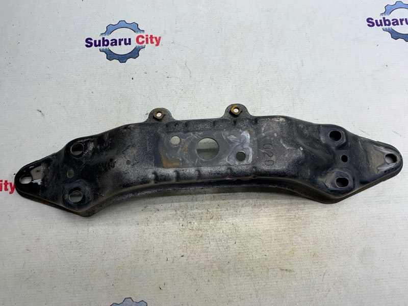 Балка под акпп Subaru Legacy BP5 EJ20X 2005 (б/у)