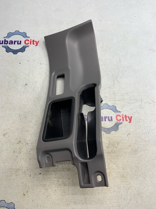 Консоль вокруг ручника Subaru Forester SF5 EJ201 2000 (б/у)