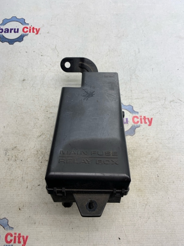 Блок предохранителей Subaru Forester SF5 EJ201 2000 (б/у)