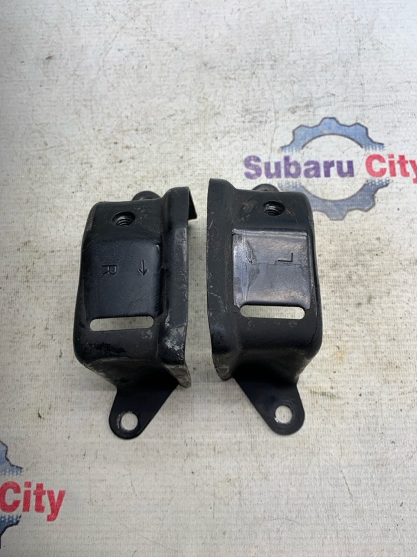 Крепление стабилизатора Subaru Forester SF5 EJ201 2001 заднее (б/у)