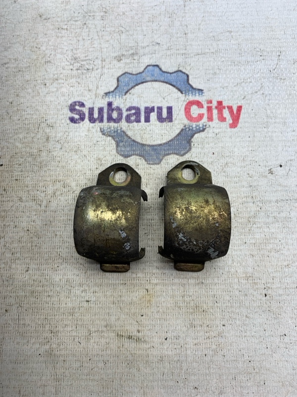 Крепление стабилизатора Subaru Forester SF5 EJ201 2001 заднее (б/у)