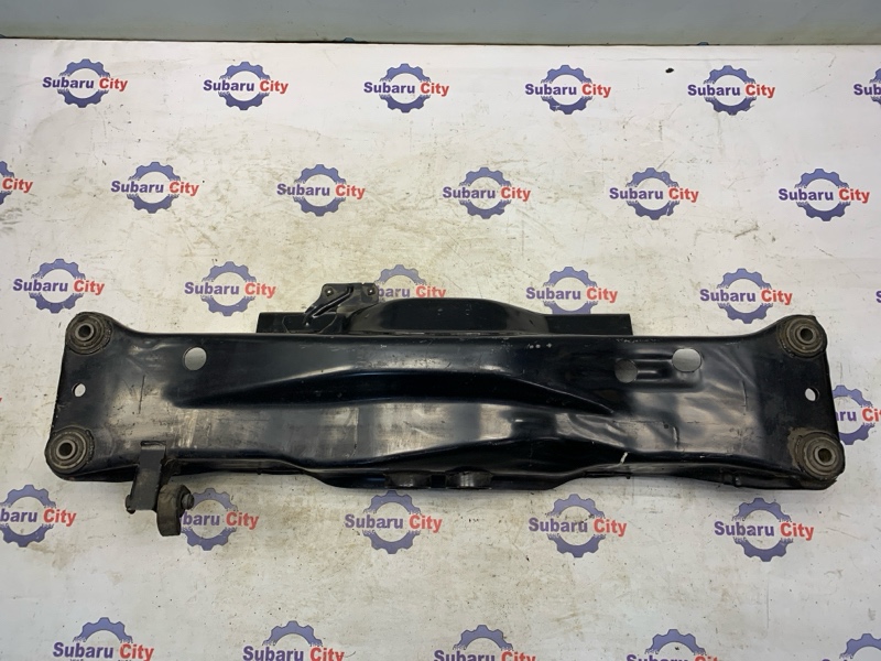 Балка подвески Subaru Forester SF5 EJ201 2001 задняя (б/у)