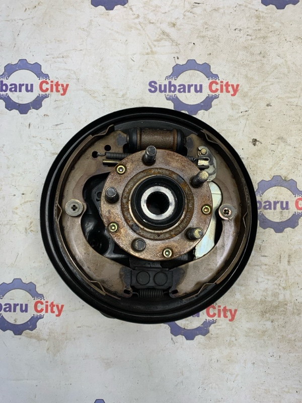 Ступица Subaru Forester SF5 EJ201 2001 задняя левая (б/у)