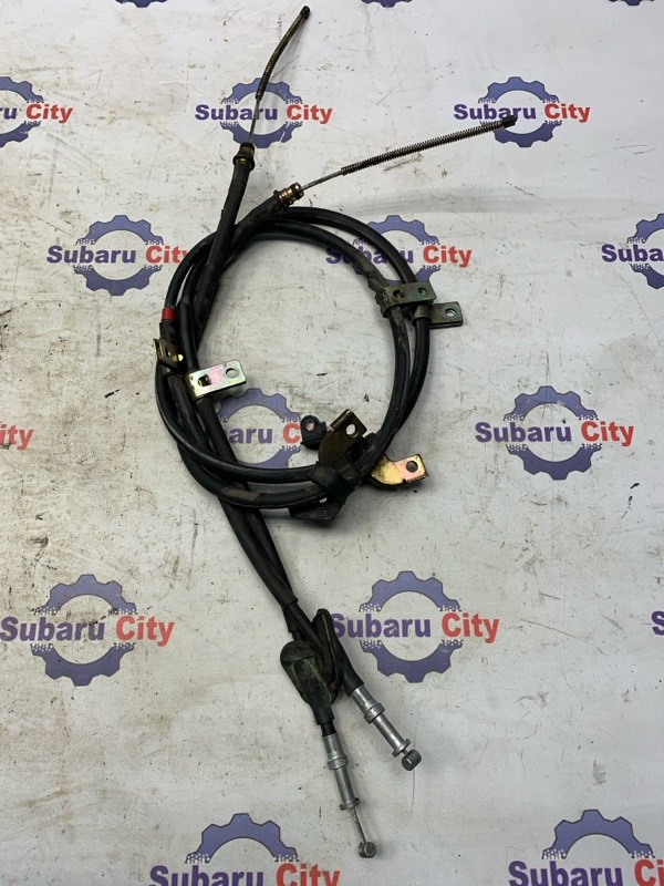 Тросик ручного тормоза Subaru Forester SF5 EJ201 2001 (б/у)
