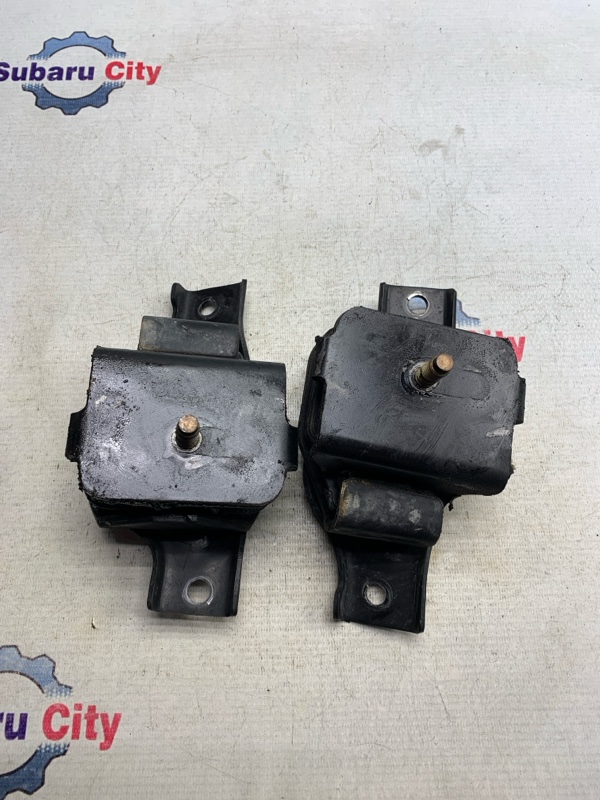 Подушка двс Subaru Forester SF5 EJ201 2001 (б/у)