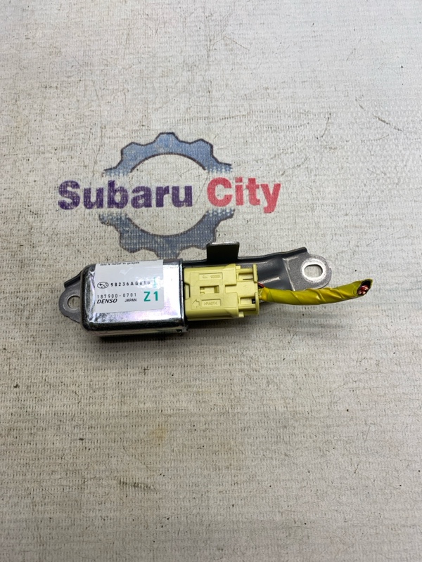 Датчик SRS Subaru Legacy BP5 EJ20X 2006 левый (б/у)