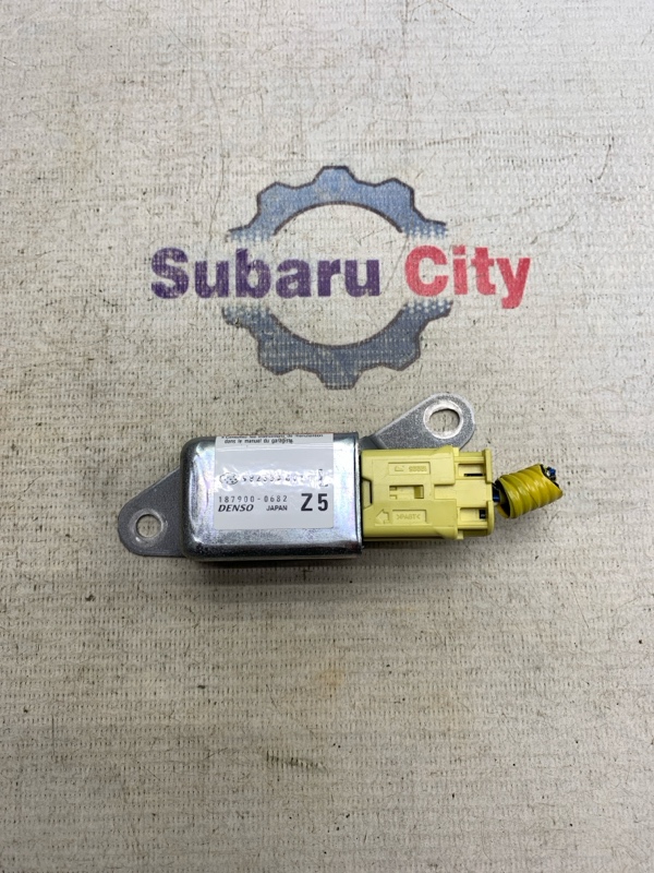 Датчик SRS Subaru Legacy BP5 EJ20X 2006 левый (б/у)