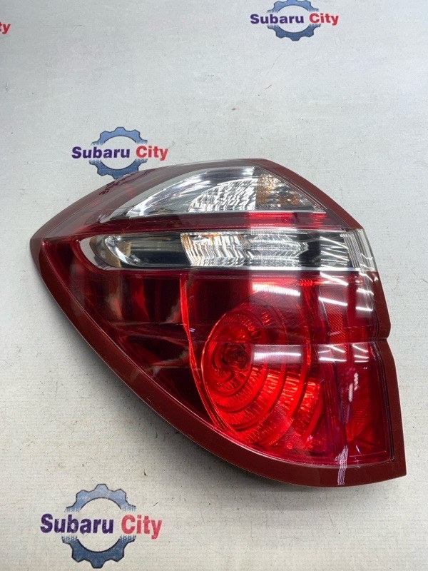 Стоп сигнал Subaru Legacy BP5 EJ20X 2006 левый (б/у)