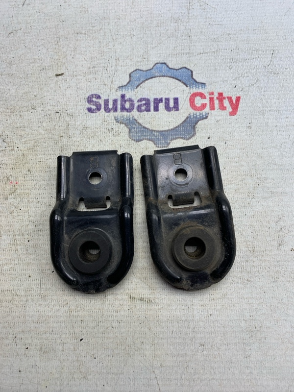 Крепление радиатора Subaru Legacy BP5 EJ20X 2006 (б/у)