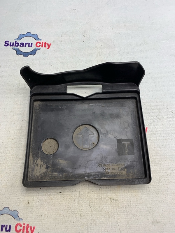 Подставка под аккумулятор Subaru Forester SF5 EJ201 2001 (б/у)