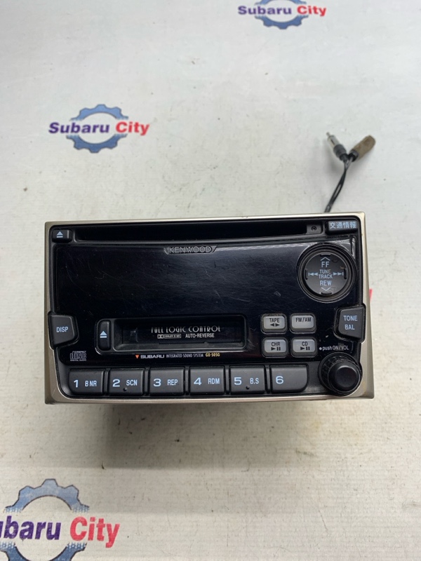 Магнитофон Subaru Forester SF5 EJ201 2001 (б/у)