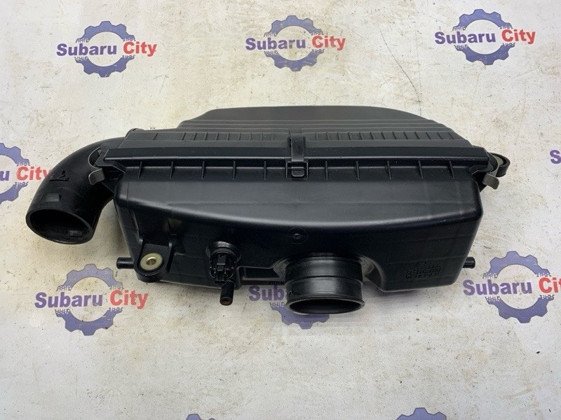 Корпус воздушного фильтра Subaru Forester SF5 EJ201 2001 (б/у)