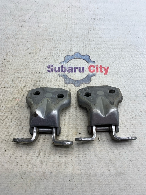Петли двери Subaru Forester SF5 EJ201 2001 передние (б/у)