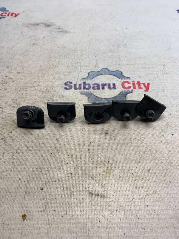 Клипса Subaru Forester SF9 EJ254 2000 (б/у)