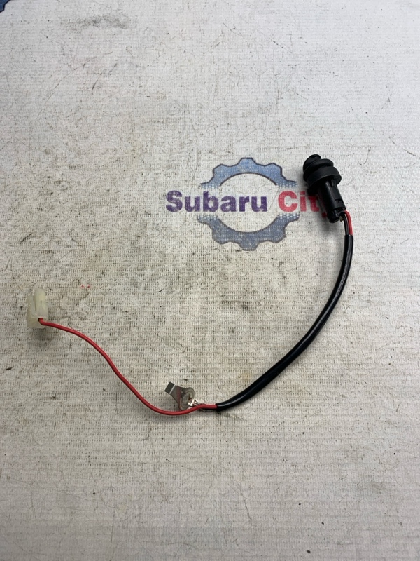 Концевик двери Subaru Forester SF9 EJ254 2000 передний (б/у)