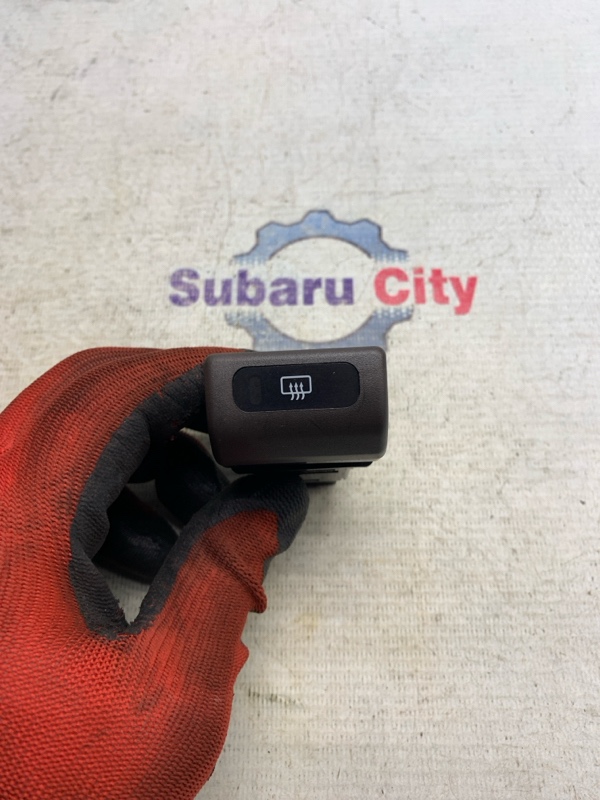 Кнопка подогрева заднего стекла Subaru Forester SF9 EJ254 2000 (б/у)