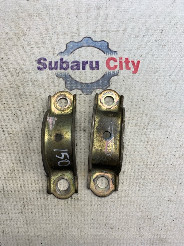 Крепление рулевой рейки Subaru Forester SF9 EJ254 2000 (б/у)