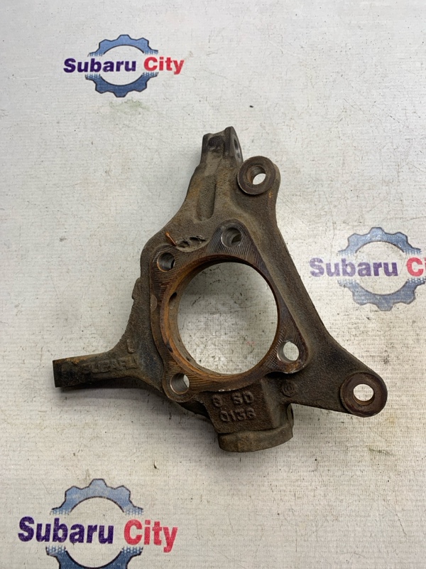 Кулак поворотный Subaru Legacy BP5 EJ20X 2006 передний левый (б/у)