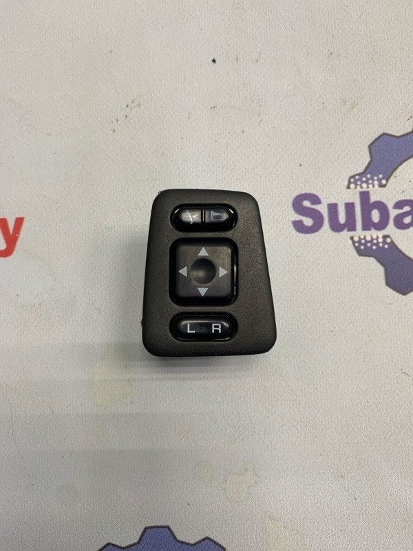 Блок управления зеркалами Subaru Forester SF5 EJ201 2001 (б/у)