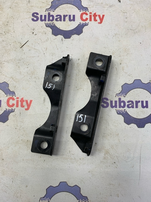 Крепление редуктора Subaru Forester SF5 EJ201 2001 (б/у)