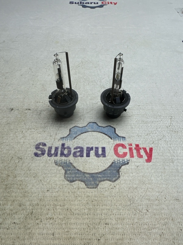 Лампа ксеноновая Subaru Forester 2002 SG5 EJ202 84920AE010 контрактная