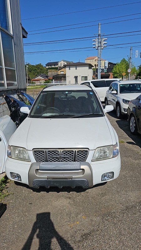 Автомобиль Subaru Forester SF5 EJ201 2001 года в разбор