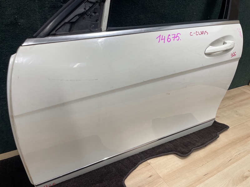 Дверь передняя левая Mercedes-Benz C-CLASS W204 M271 Дверь передняя левая Mercedes-Benz C-CLASS W204 M271