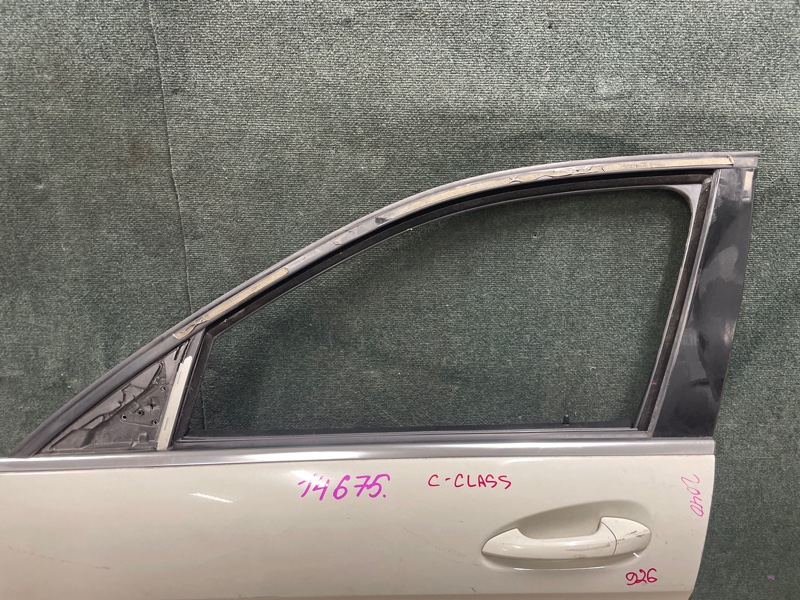 Дверь передняя левая C-CLASS 2007 W204 M271 Дверь передняя левая C-CLASS 2007 W204 M271
