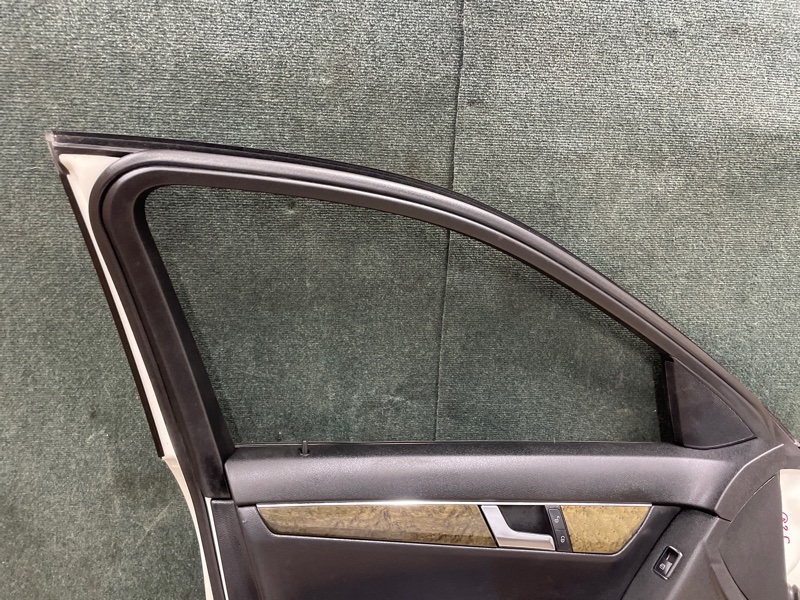 Дверь передняя левая C-CLASS 2007 W204 M271 Дверь передняя левая C-CLASS 2007 W204 M271