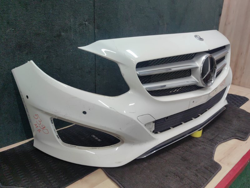 Бампер передний B-CLASS 2014 W246 M 270 DE 16 AL red.
