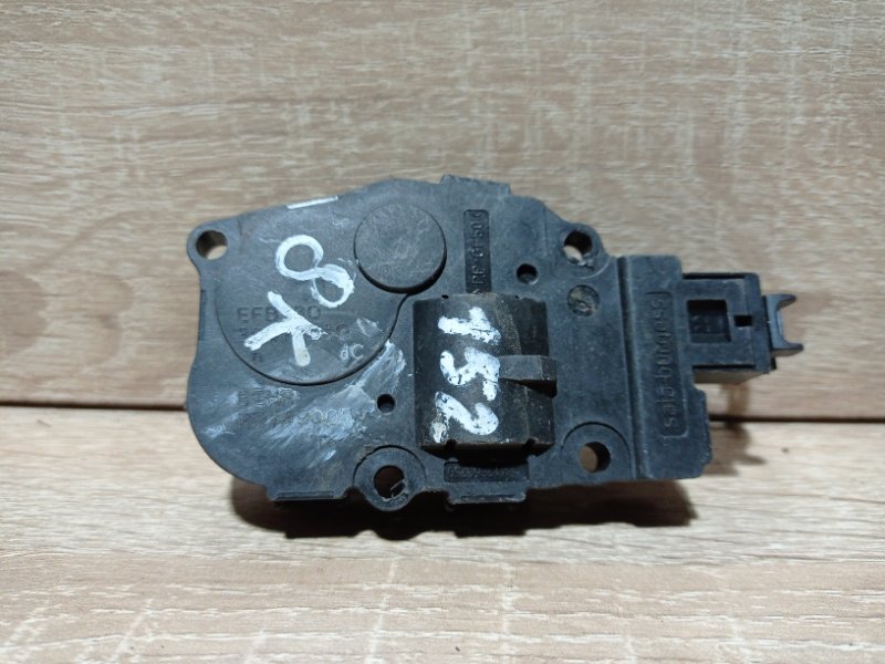 Сервопривод заслонок печки Audi A4 2010 8K5 CDH 410475520 контрактная