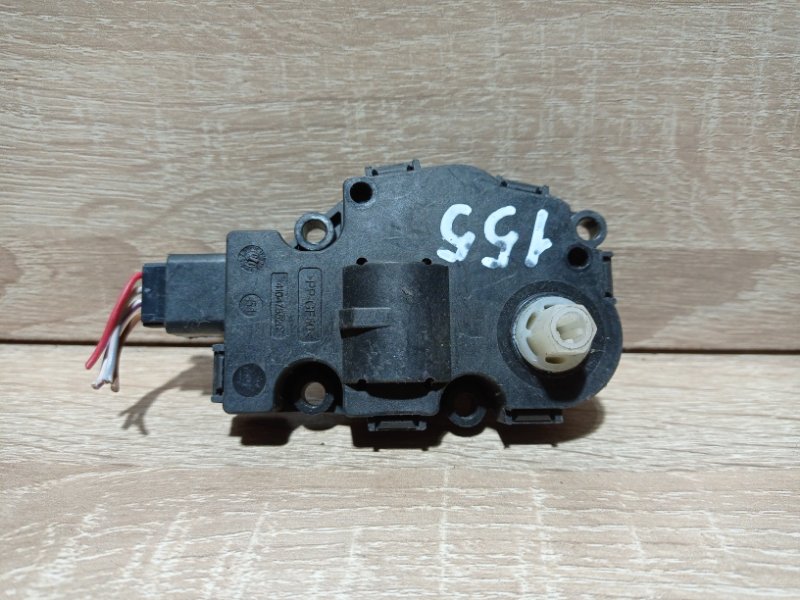 Сервопривод заслонок печки Audi A4 8K5 CDH
